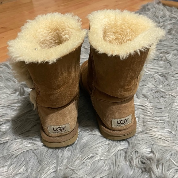 UGG Boot Bailey Button II in chestnut suede - Picture 5 of 7